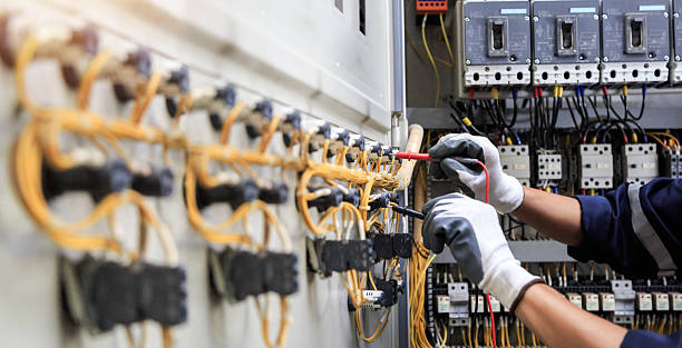 Professional Electrician technician working in Refugio, TX